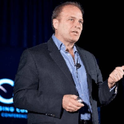 Dana Farbo Speaker at Cryptovsummit crypto event dubai